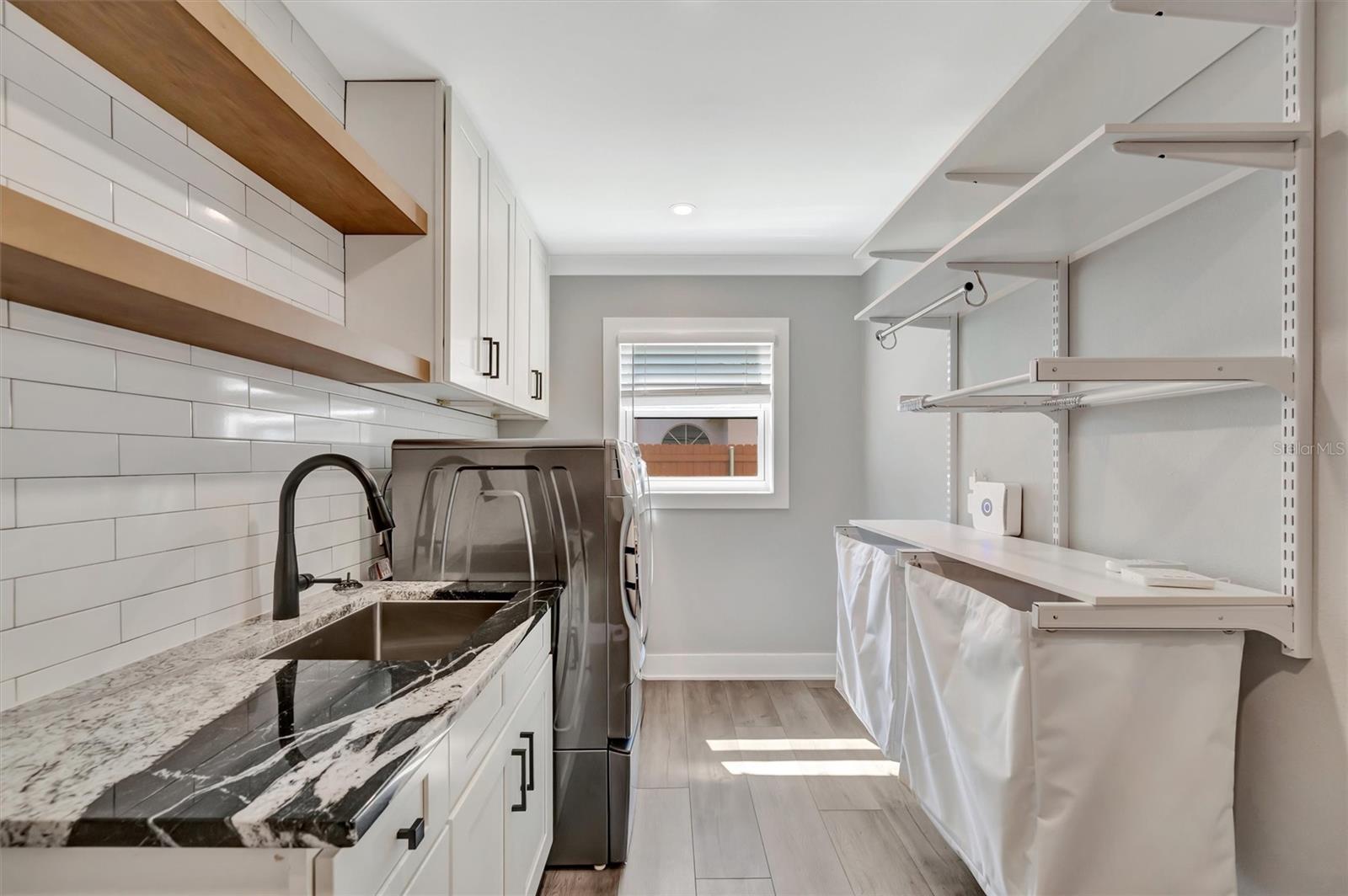 COUNTRY HAVEN LOT 25 - Residential