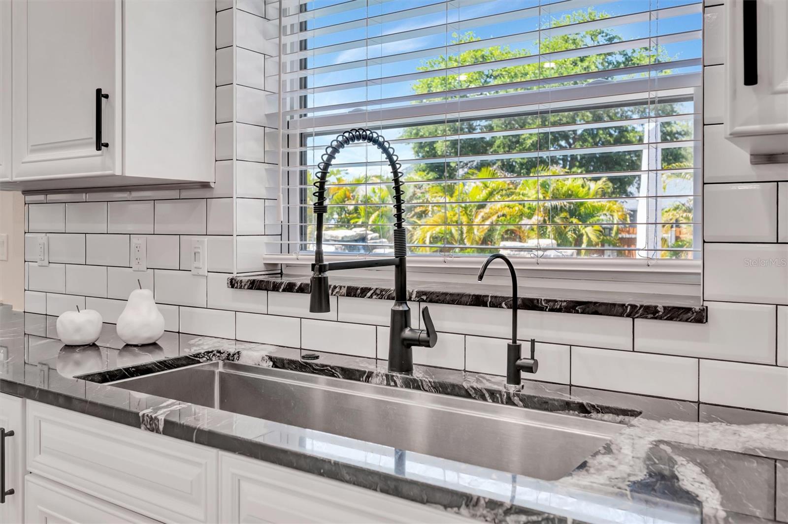 COUNTRY HAVEN LOT 25 - Residential