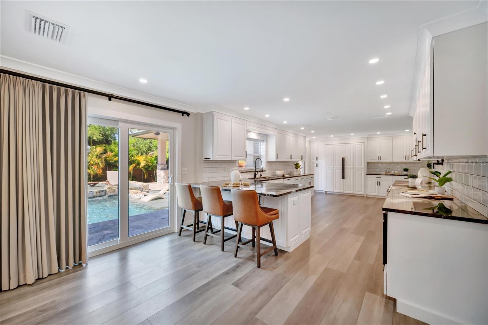 COUNTRY HAVEN LOT 25 - Residential