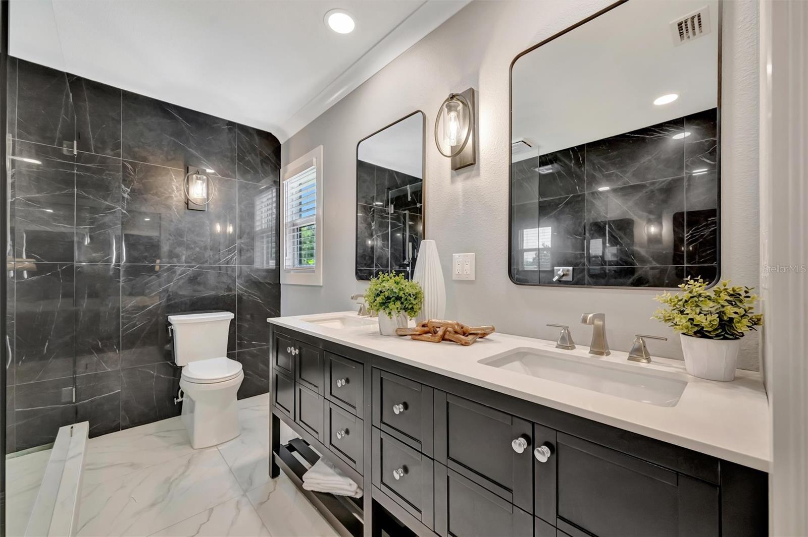 COUNTRY HAVEN LOT 25 - Residential