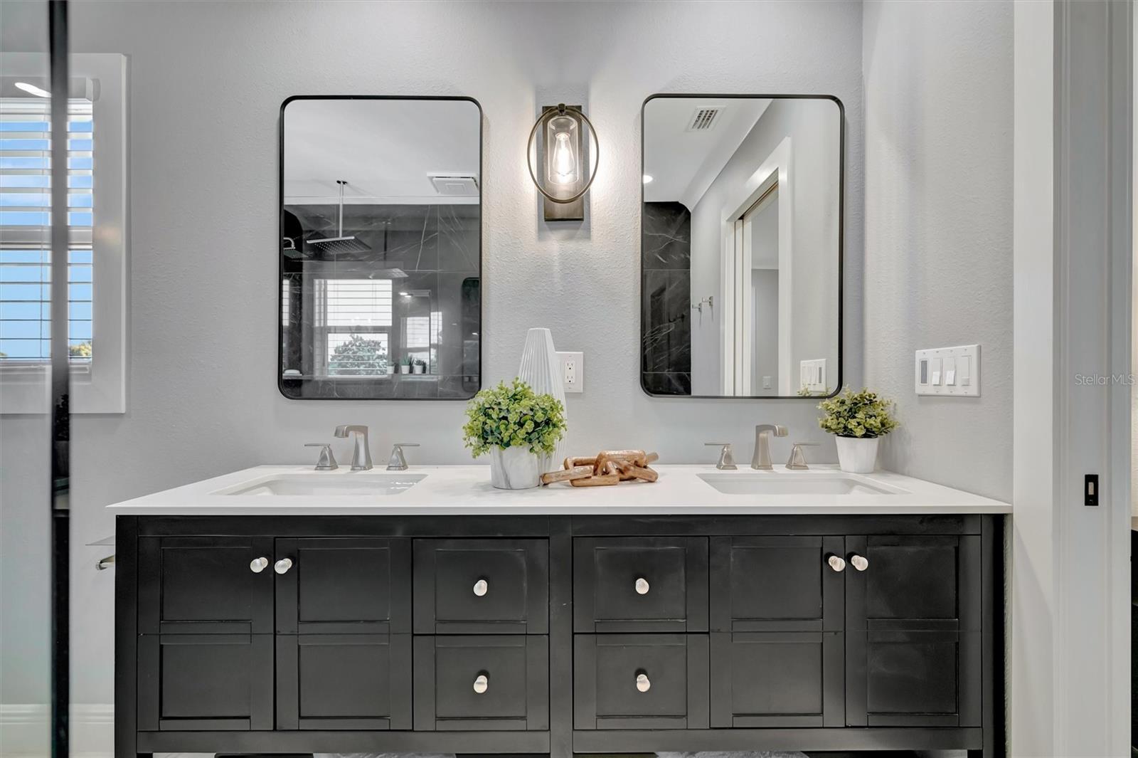 COUNTRY HAVEN LOT 25 - Residential