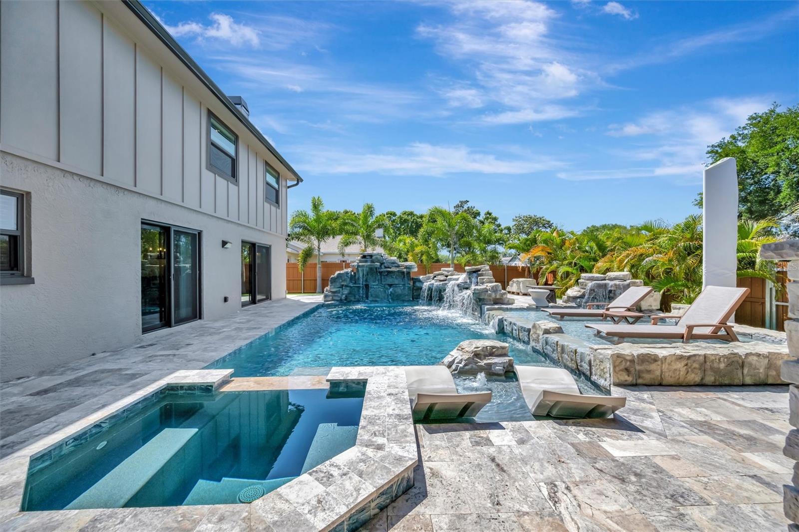 COUNTRY HAVEN LOT 25 - Residential