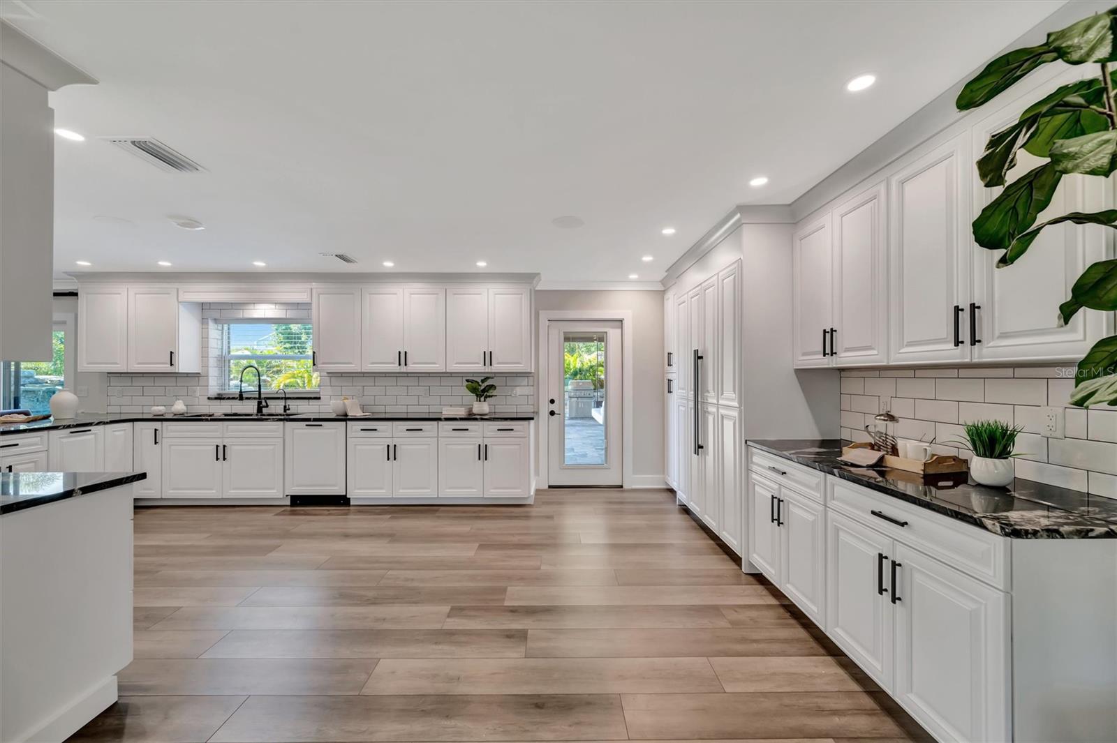 COUNTRY HAVEN LOT 25 - Residential