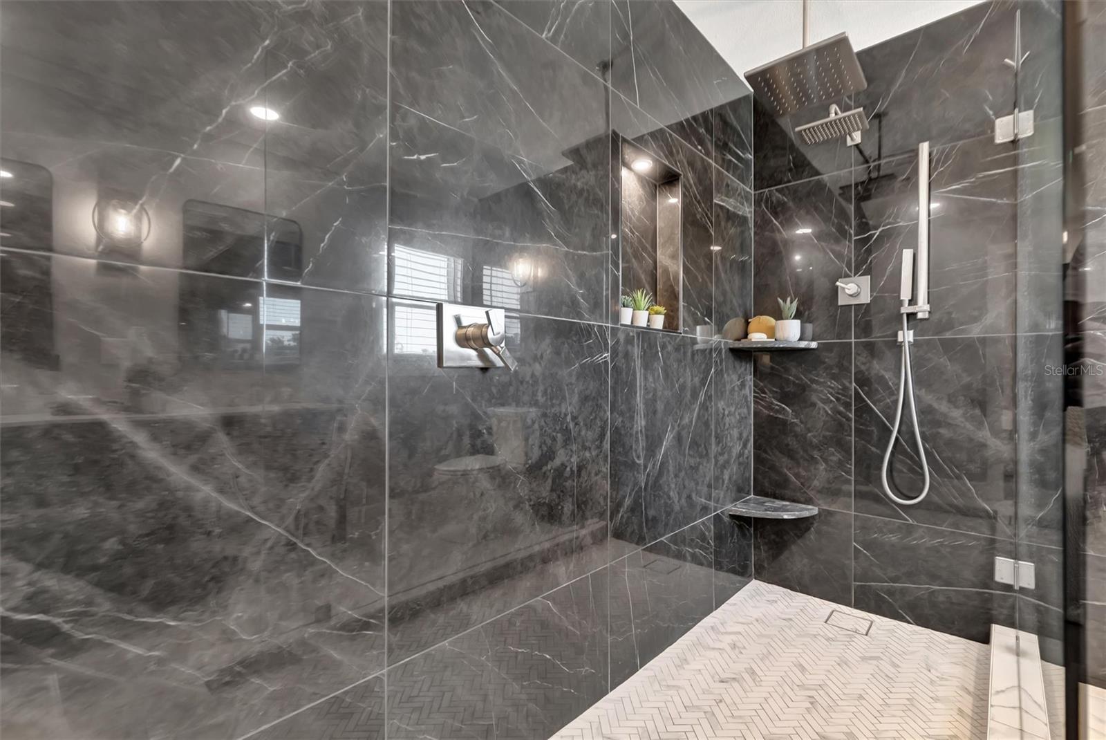 COUNTRY HAVEN LOT 25 - Residential