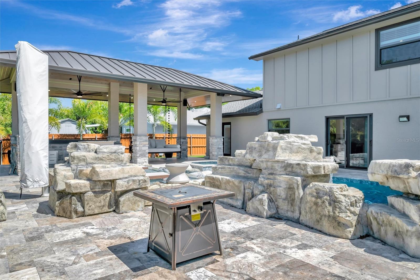 COUNTRY HAVEN LOT 25 - Residential