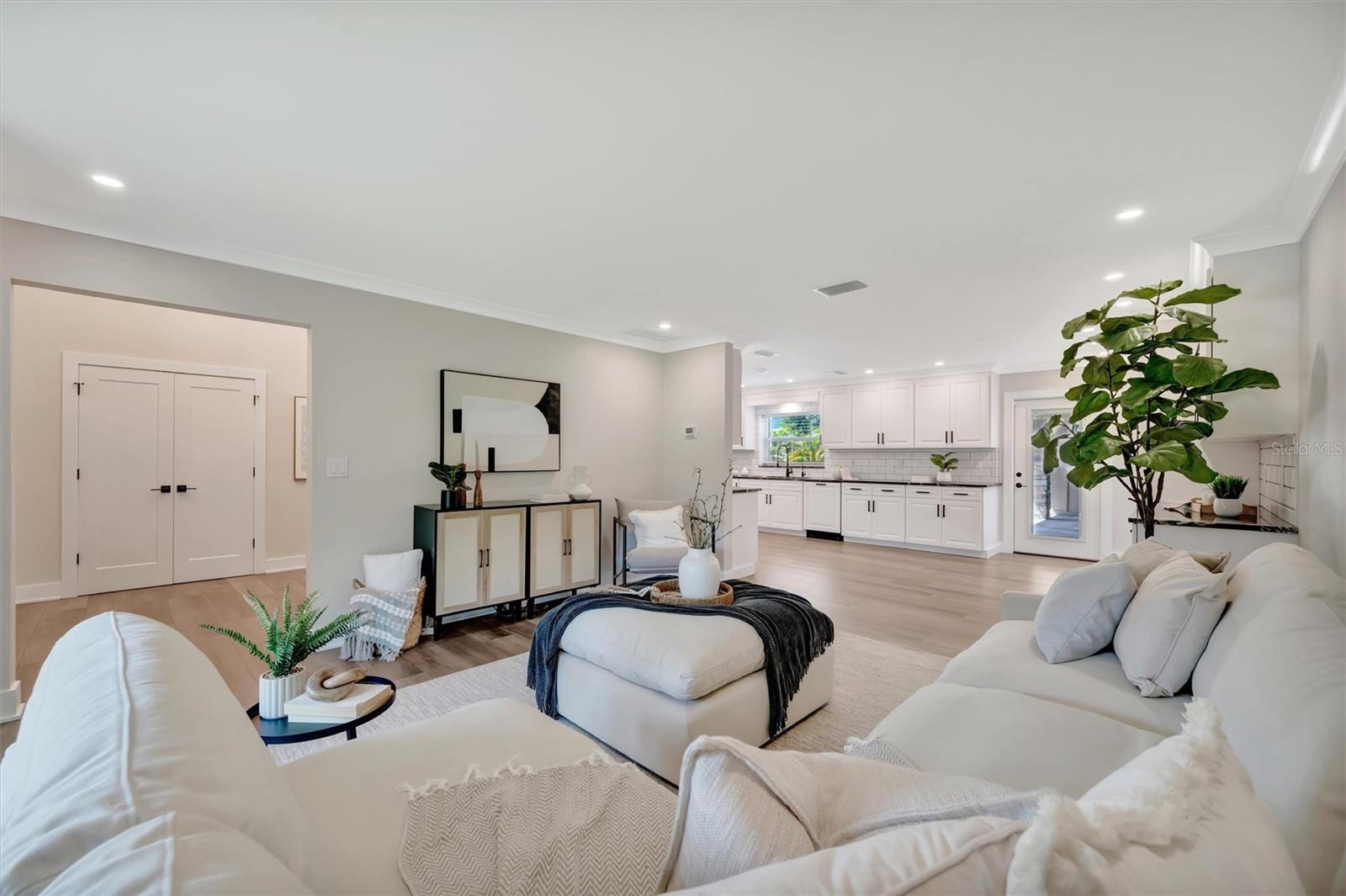 COUNTRY HAVEN LOT 25 - Residential