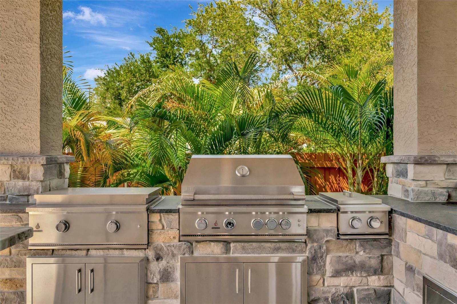 COUNTRY HAVEN LOT 25 - Residential