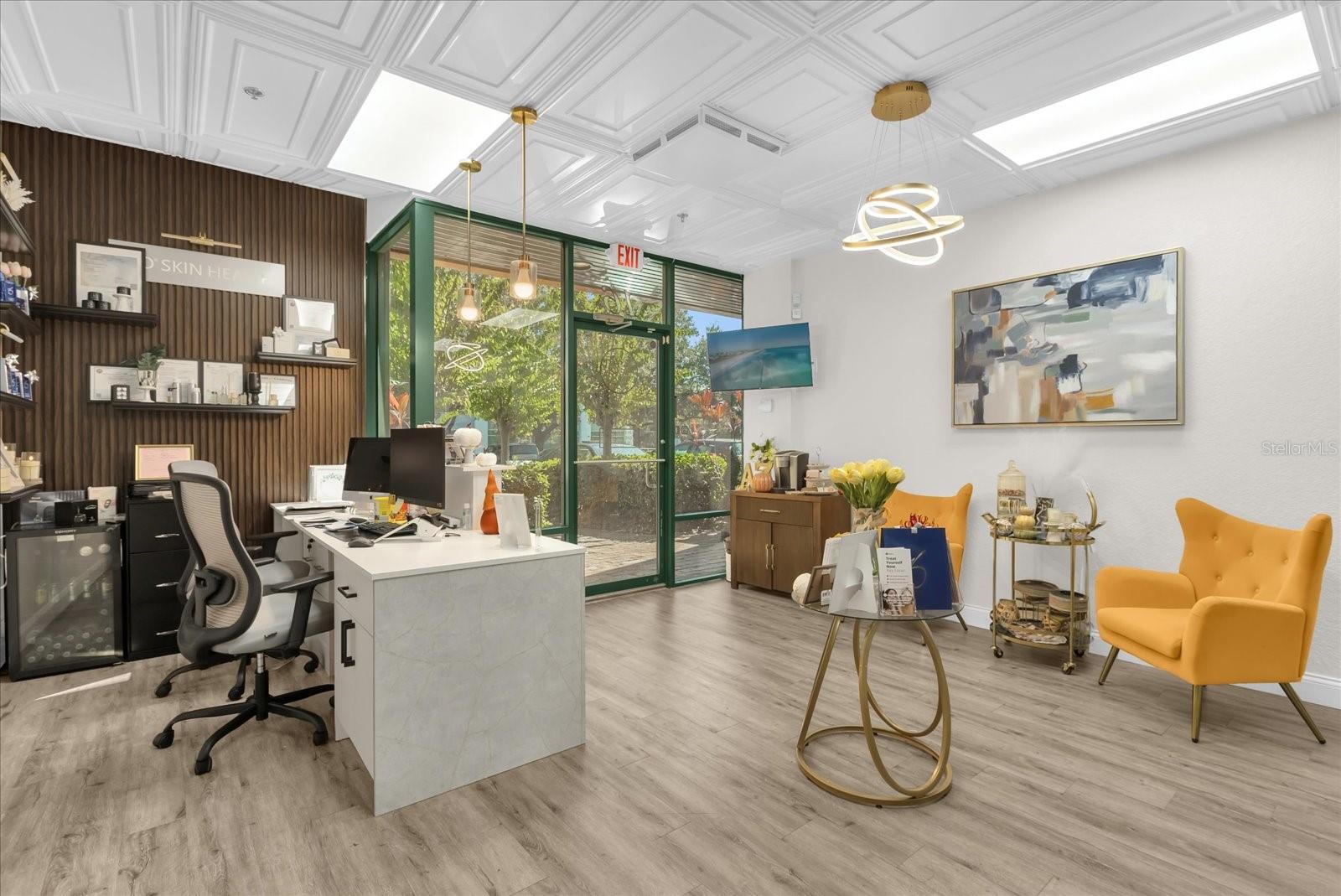 6881 KINGSPOINTE PARKWAY 16