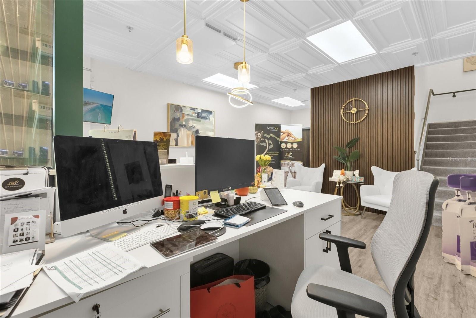 DREWTINA COMMERCE CENTER - Business Opportunity