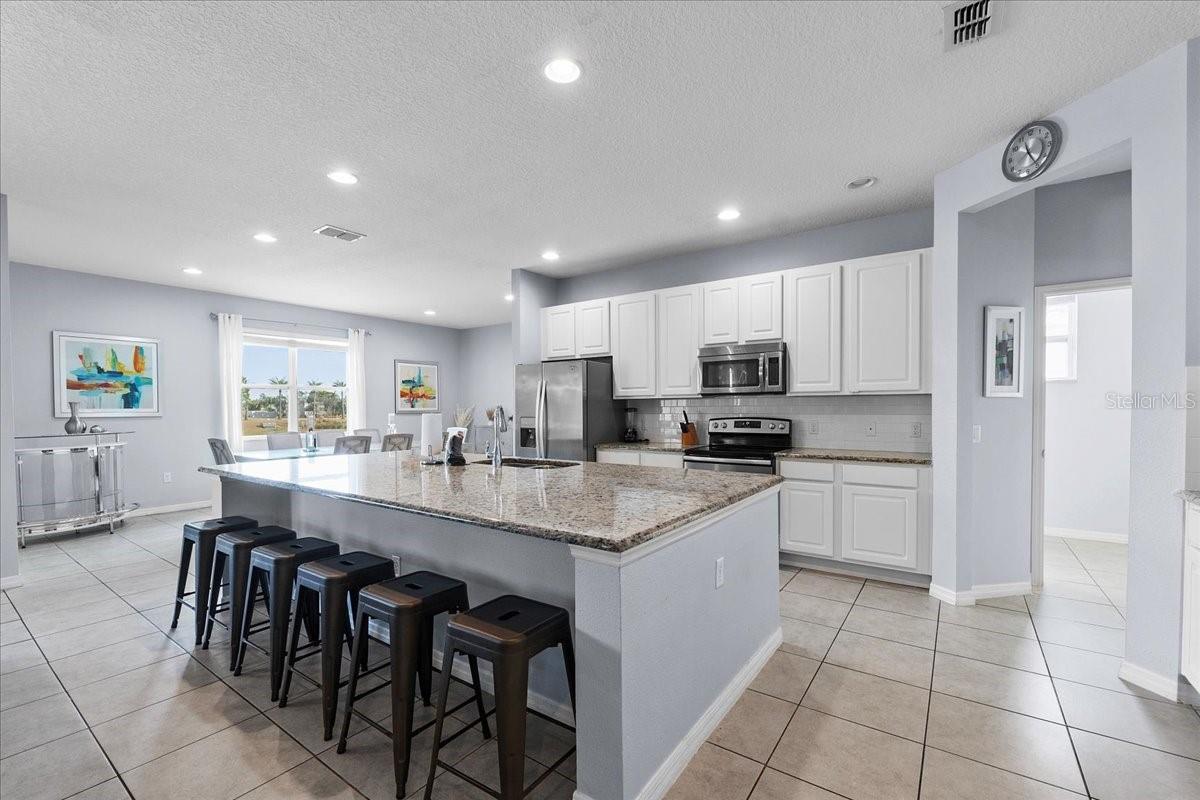 6160 BROAD OAK DRIVE