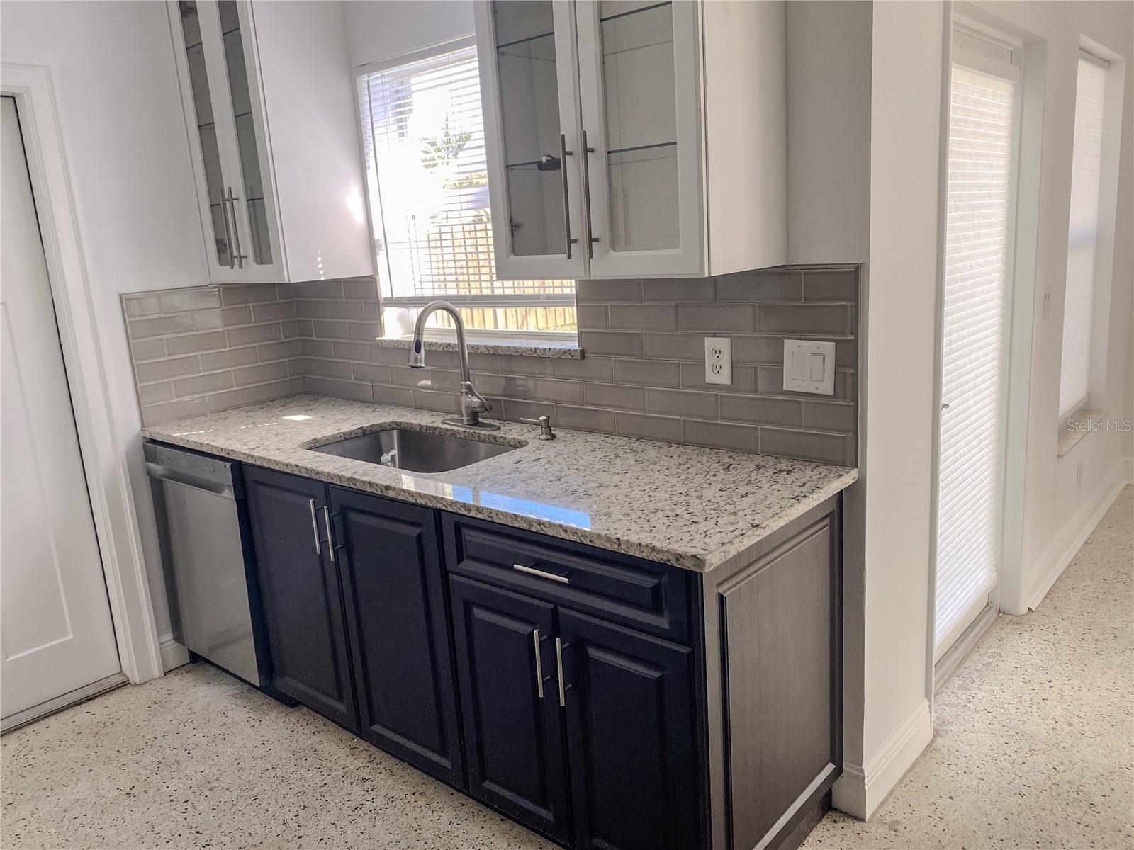 LAKE OSBORNE ESTATES 05 - Residential