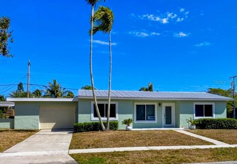 Photo of 1402 Lee Court, Lake Worth, FL 33461 (MLS # O6388783)