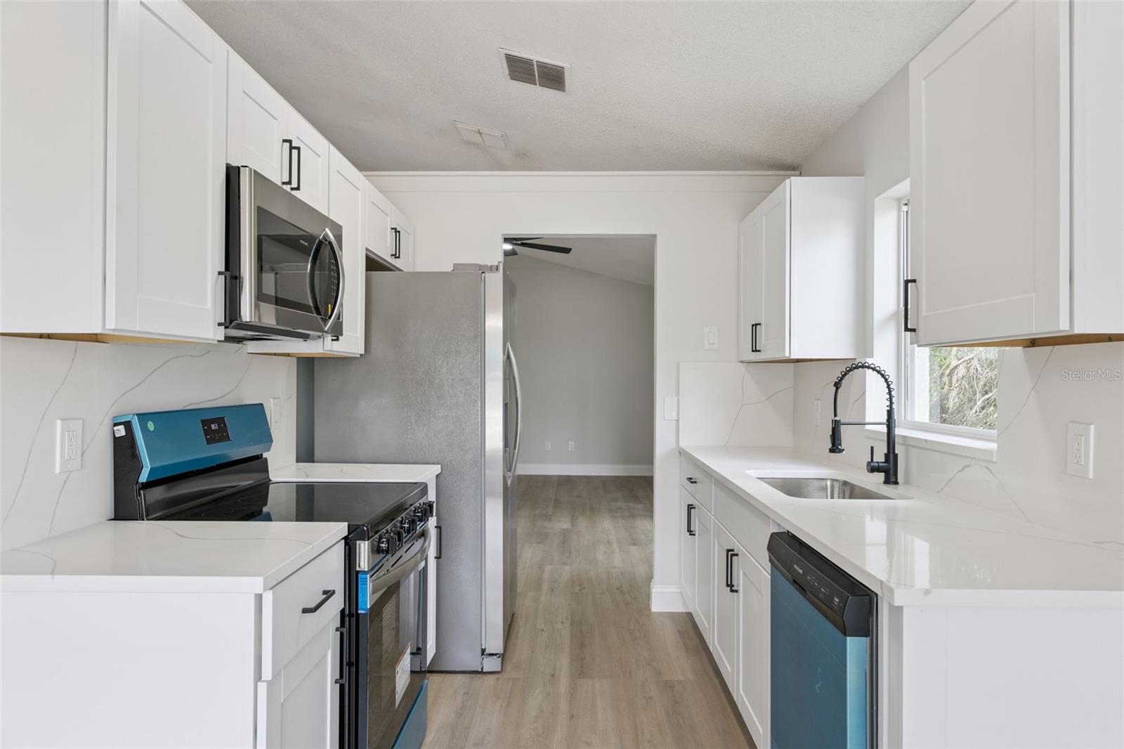 PALM POINT - Residential