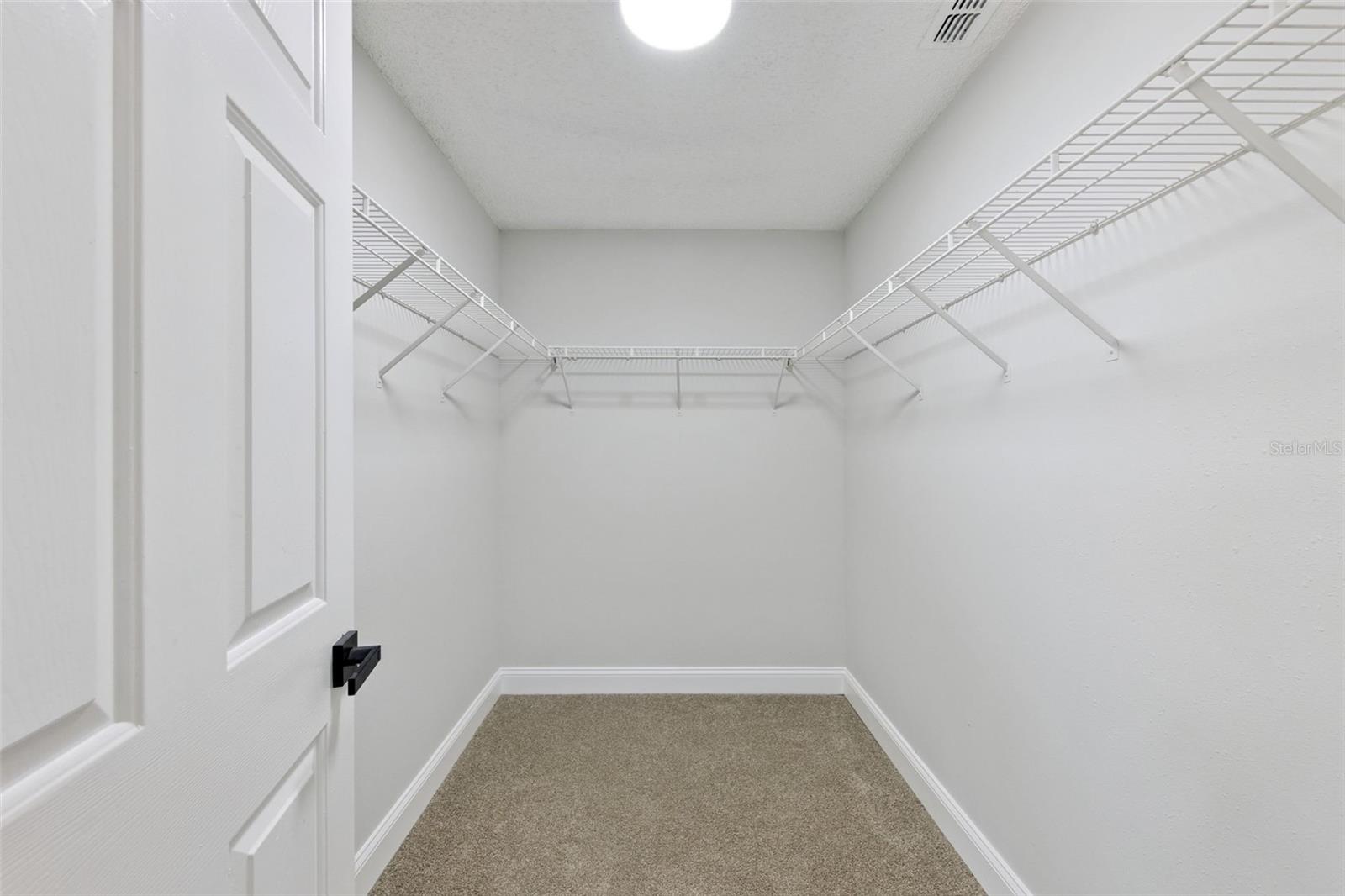 PALM POINT - Residential