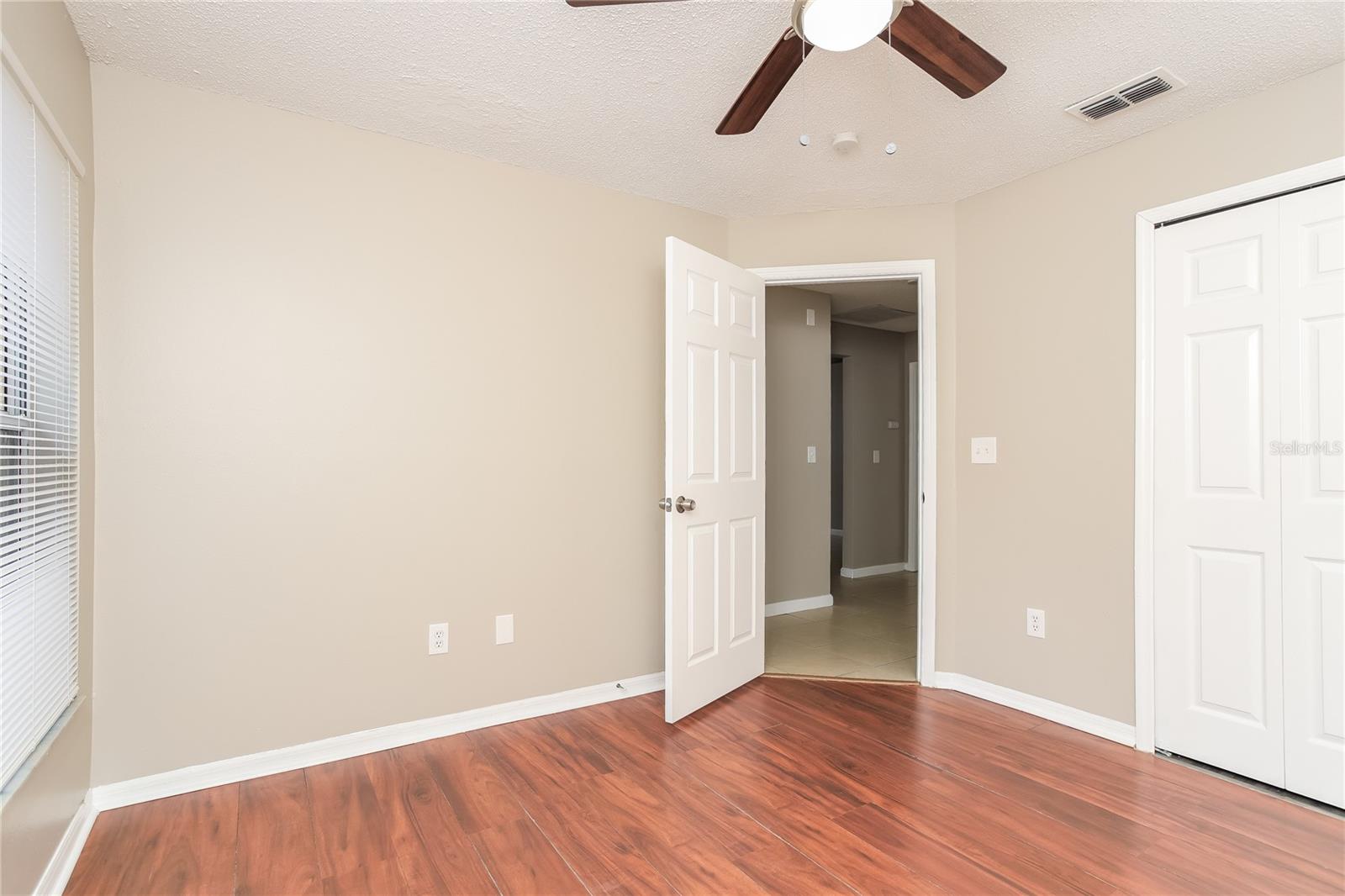 ROYAL RIDGE - Residential Lease