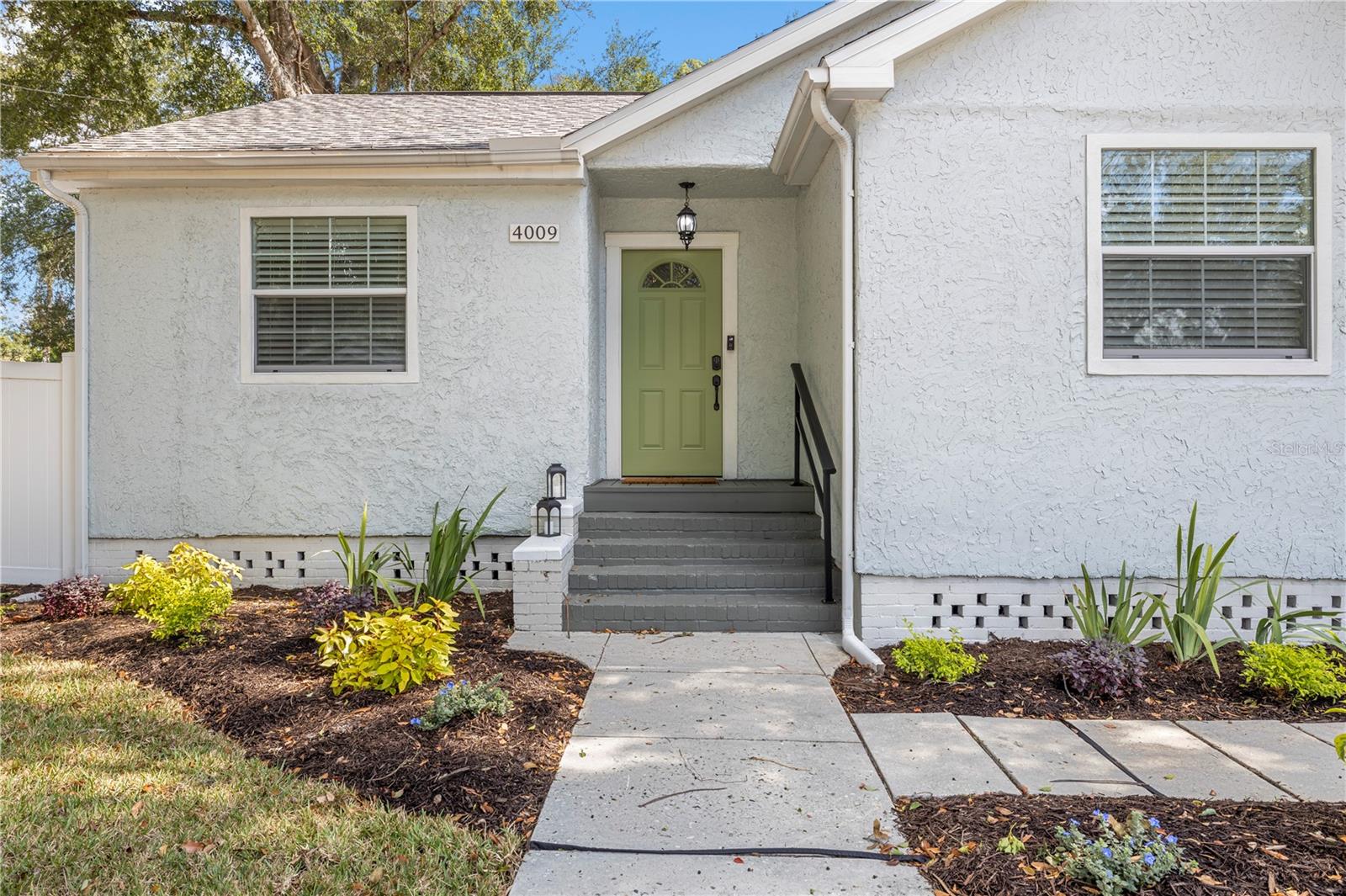 DE LEON PARK - Residential