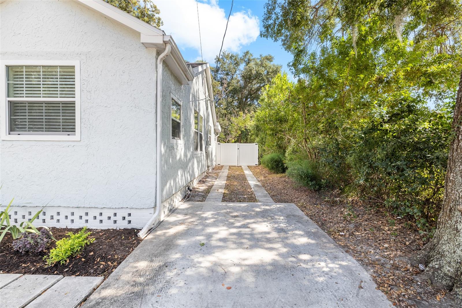 DE LEON PARK - Residential