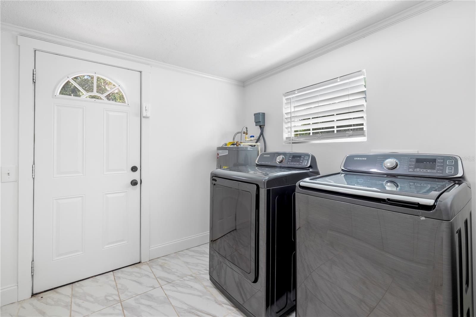 DE LEON PARK - Residential