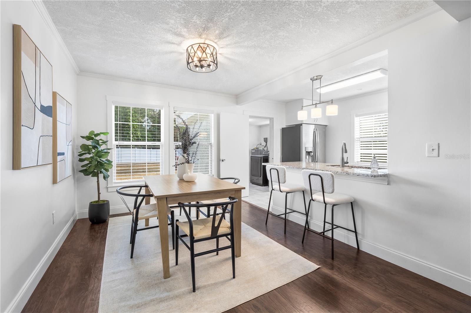 DE LEON PARK - Residential