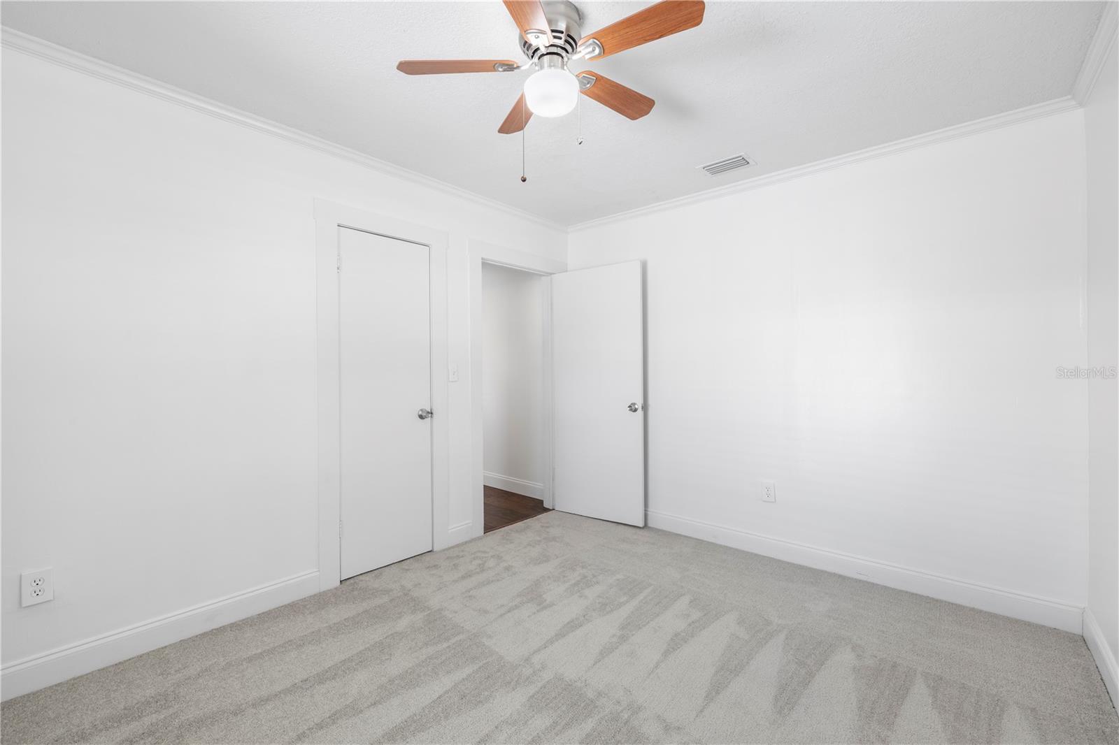 DE LEON PARK - Residential