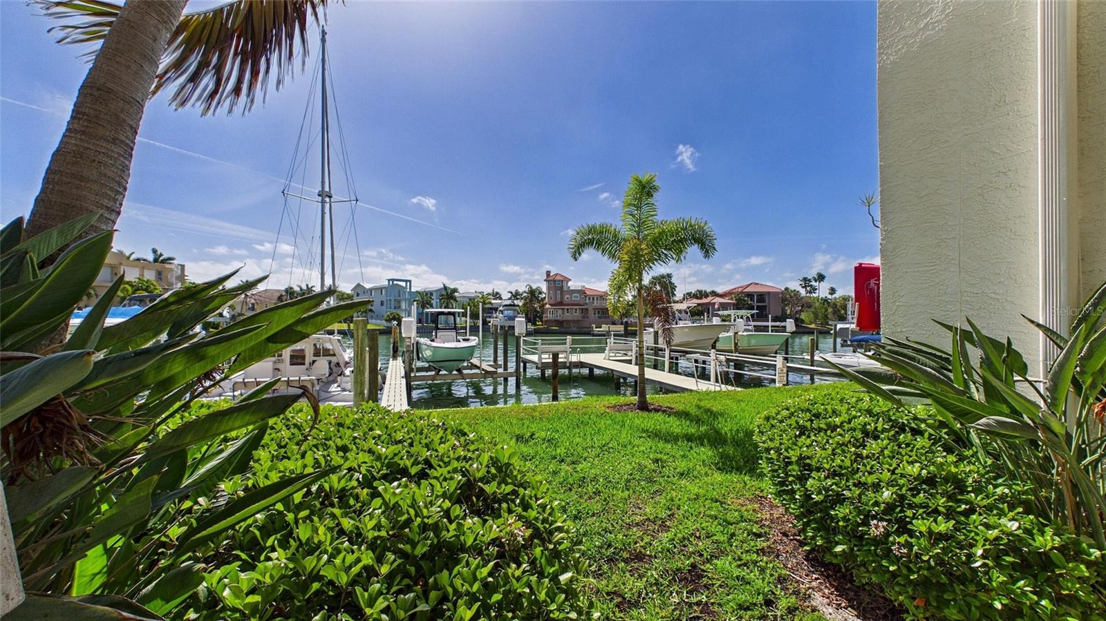 PALMS OF TIERRA - Residential