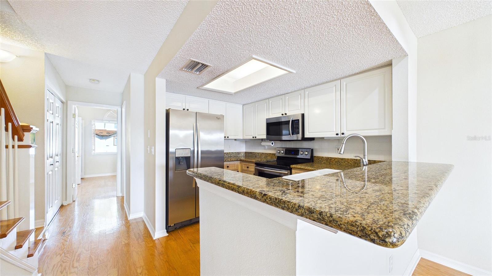 PALMS OF TIERRA - Residential