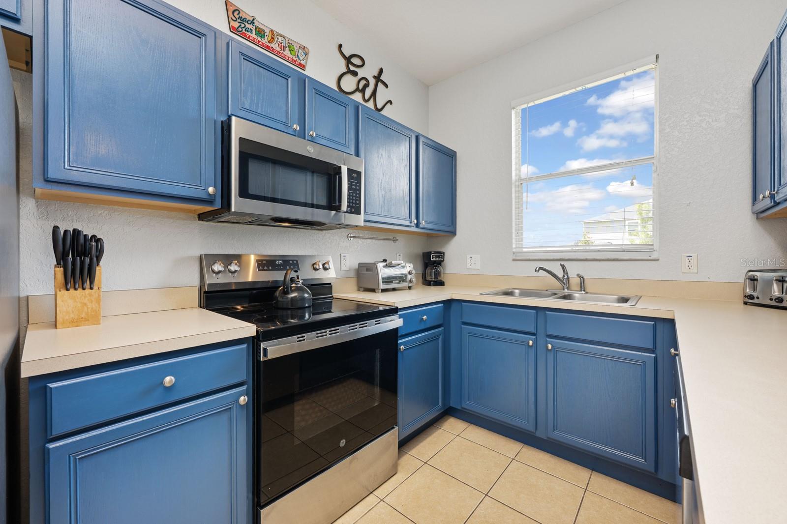 2714 CALABRIA AVENUE