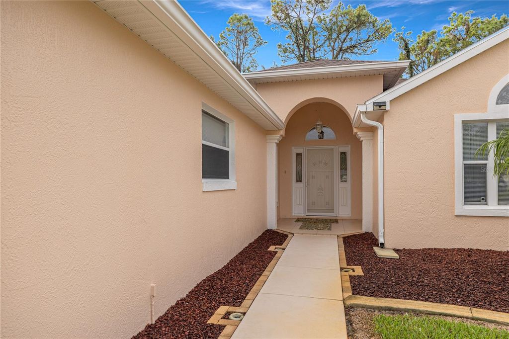 Photo of 11298 SW 73rd Circle, Ocala, FL 34476 (MLS # OM712022)