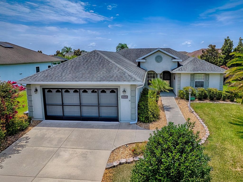 Photo of 10952 SE 169th Place, Summerfield, FL 34491 (MLS # G5099613)