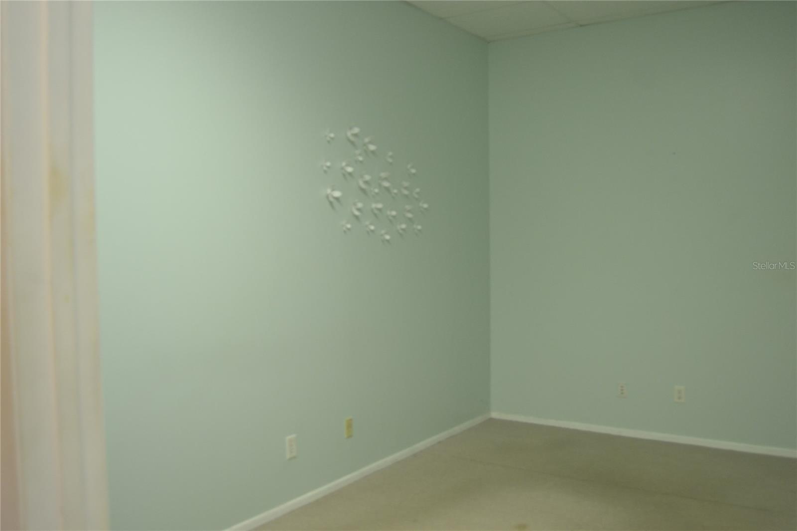 TIMBER HILLS PLAZA PH 2 - Commercial Lease