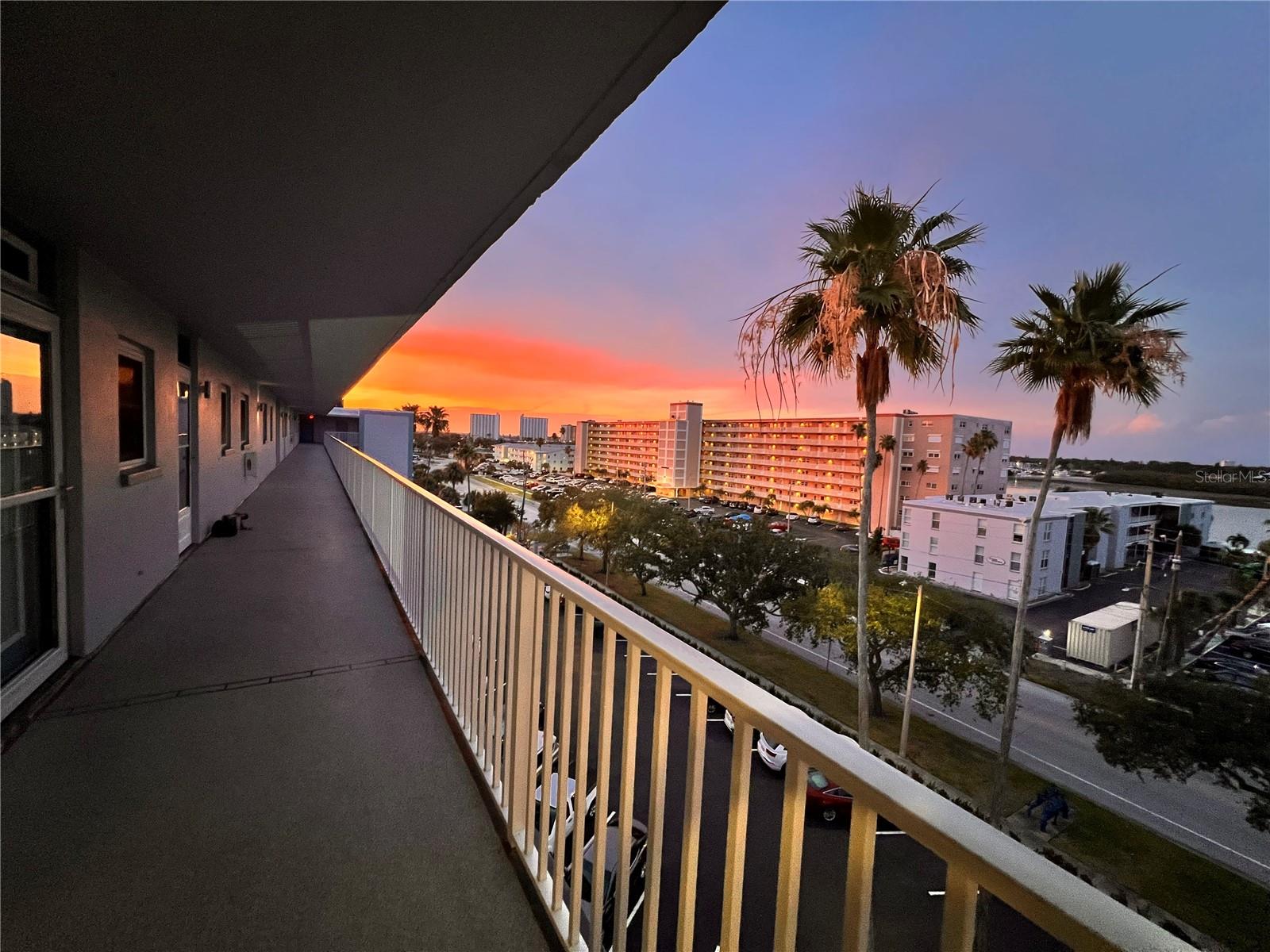 SHORE TOWERS BLDG - Residential