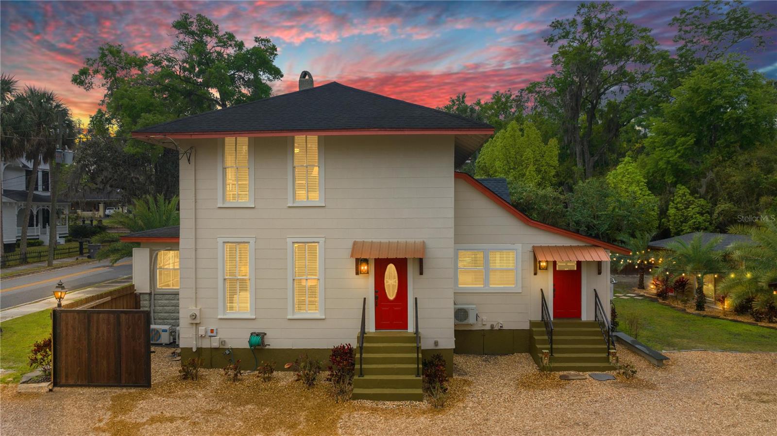 44 SE 9TH TERRACE