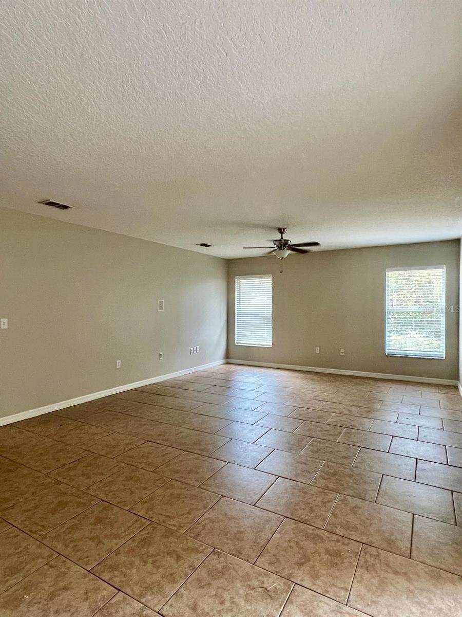 DELTONA LAKES UNIT 57 - Residential Lease