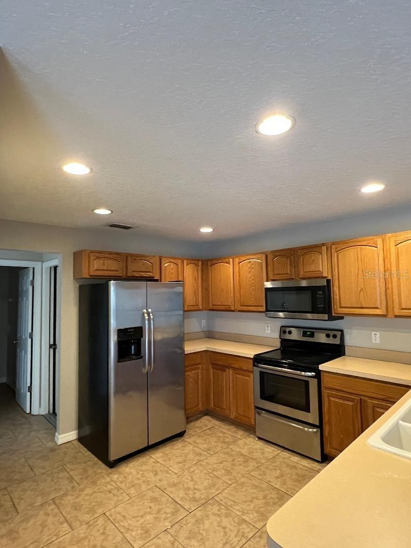 DELTONA LAKES UNIT 57 - Residential Lease