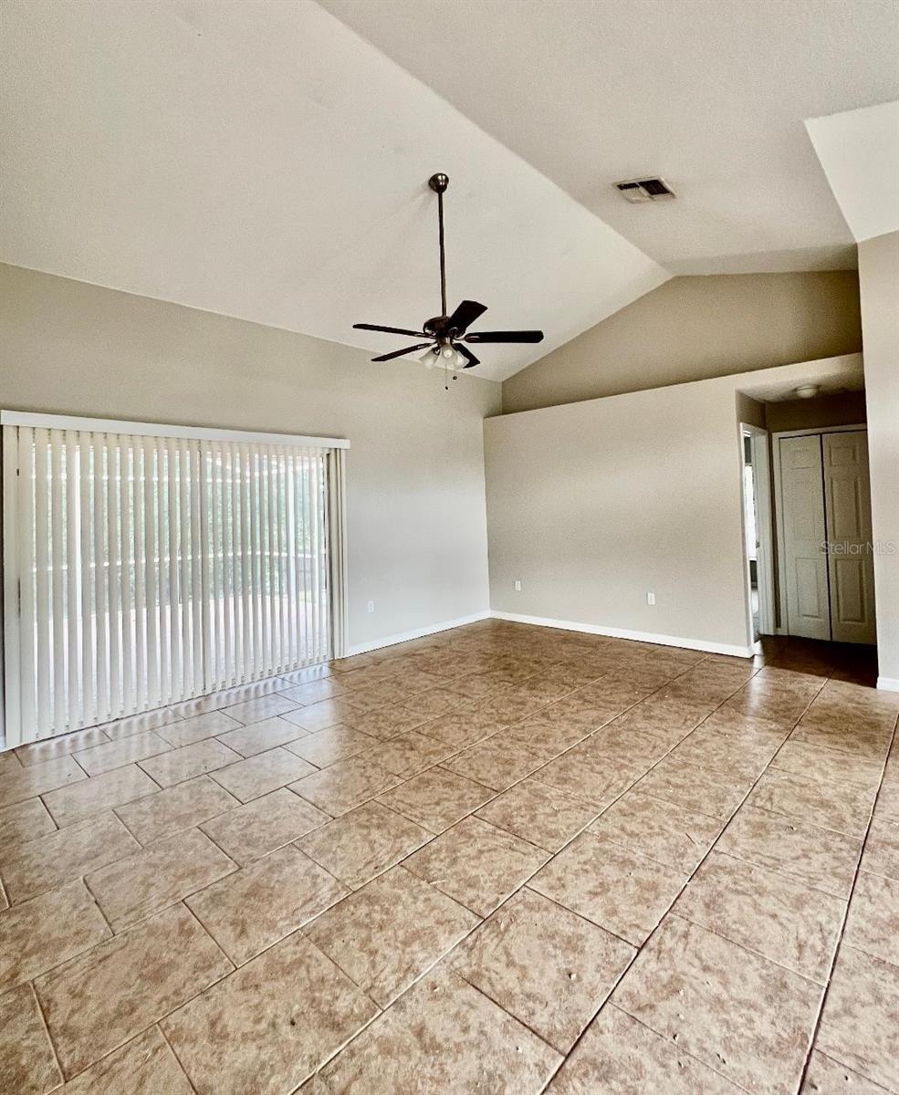 DELTONA LAKES UNIT 57 - Residential Lease