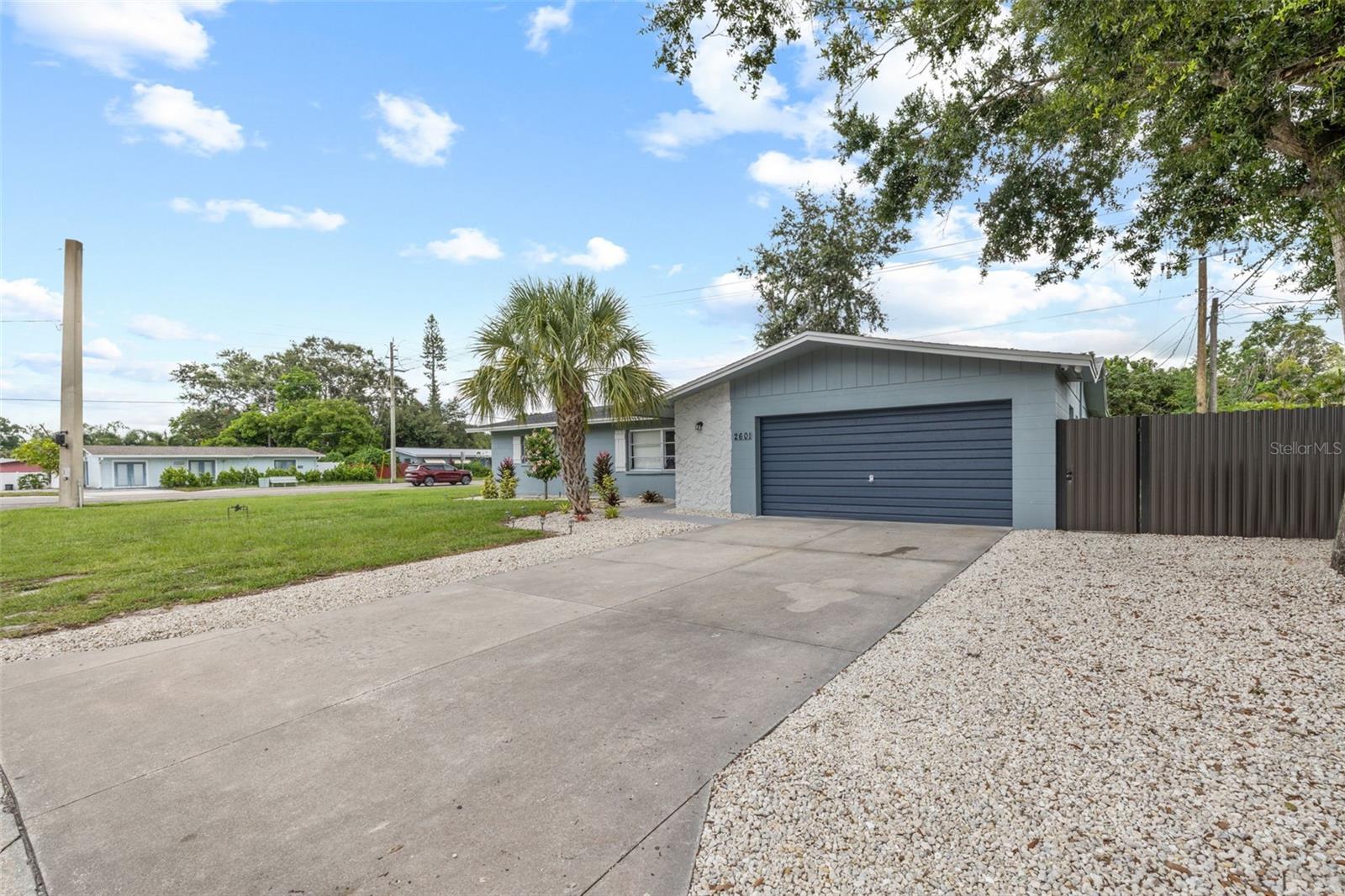 WINDSOR PARK FIRST UNIT - Residential