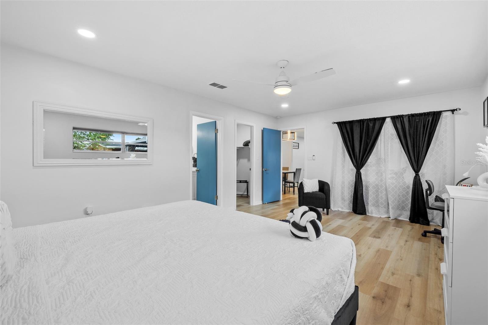 WINDSOR PARK FIRST UNIT - Residential