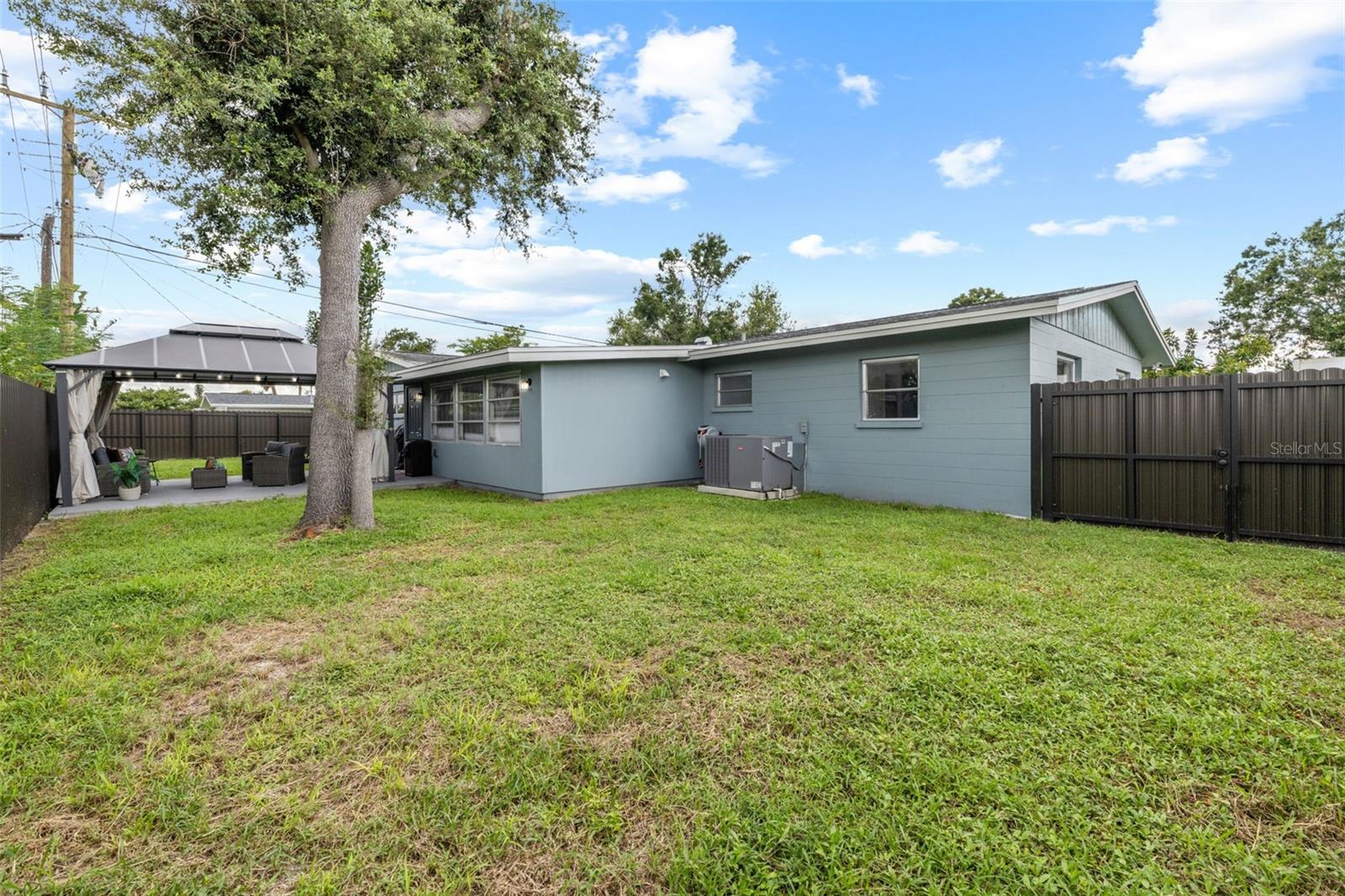 WINDSOR PARK FIRST UNIT - Residential