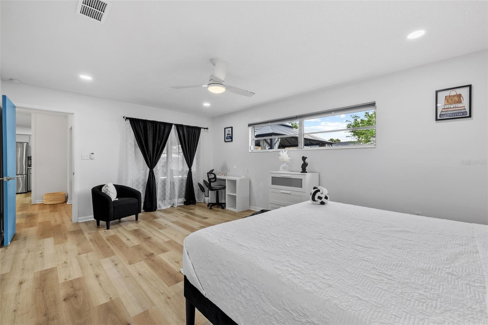 WINDSOR PARK FIRST UNIT - Residential