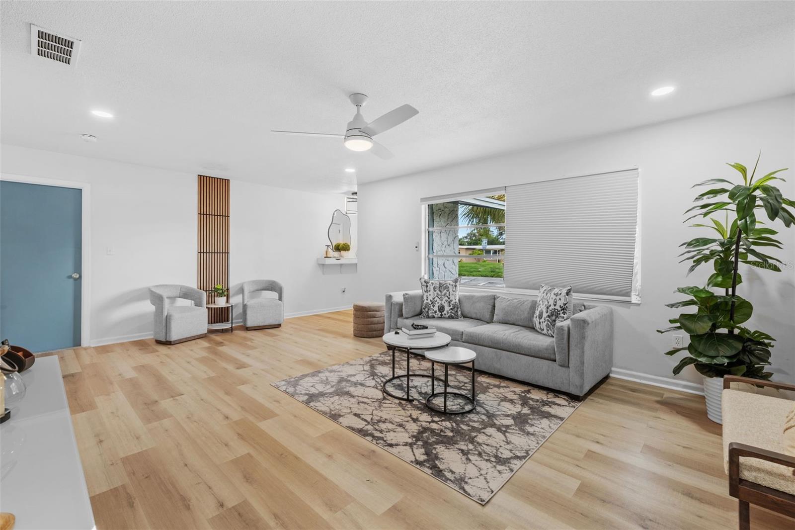 WINDSOR PARK FIRST UNIT - Residential