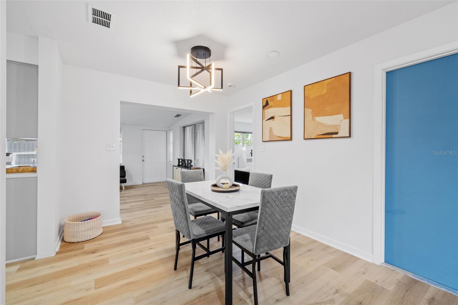 WINDSOR PARK FIRST UNIT - Residential