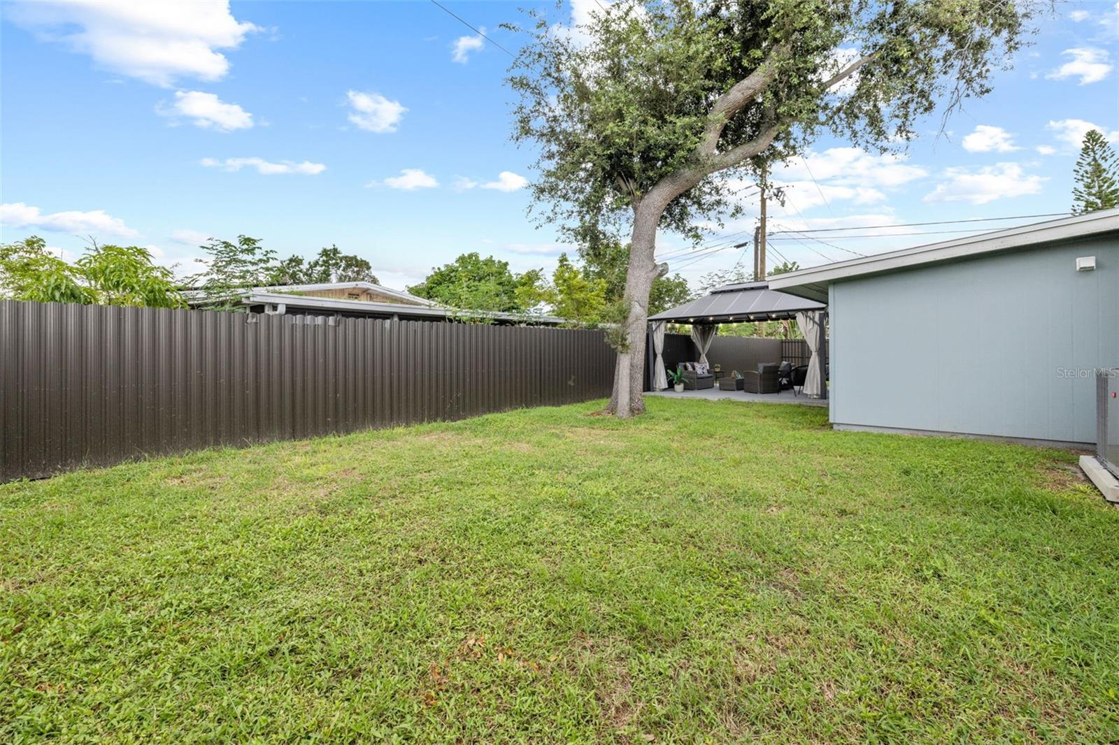 WINDSOR PARK FIRST UNIT - Residential