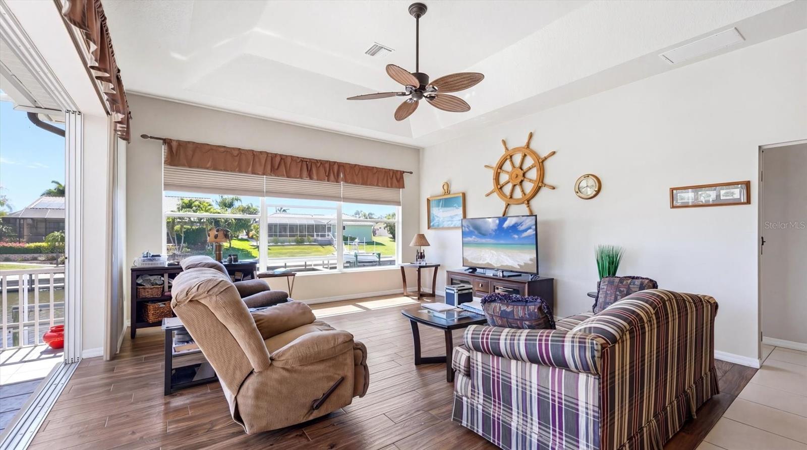 ENGLEWOOD ISLES SUB - Residential