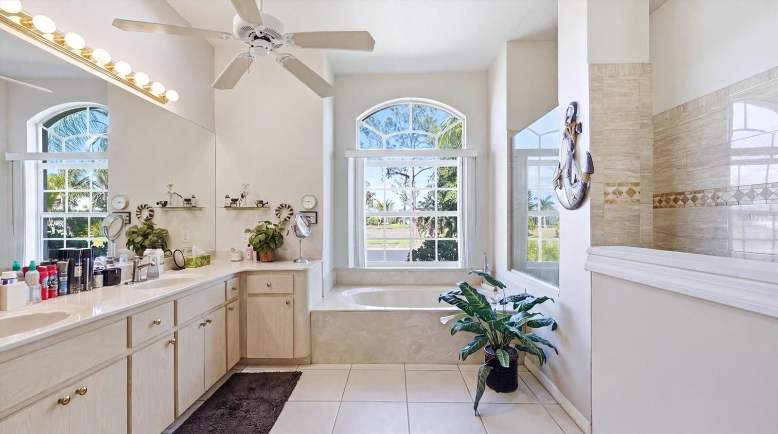 ENGLEWOOD ISLES SUB - Residential