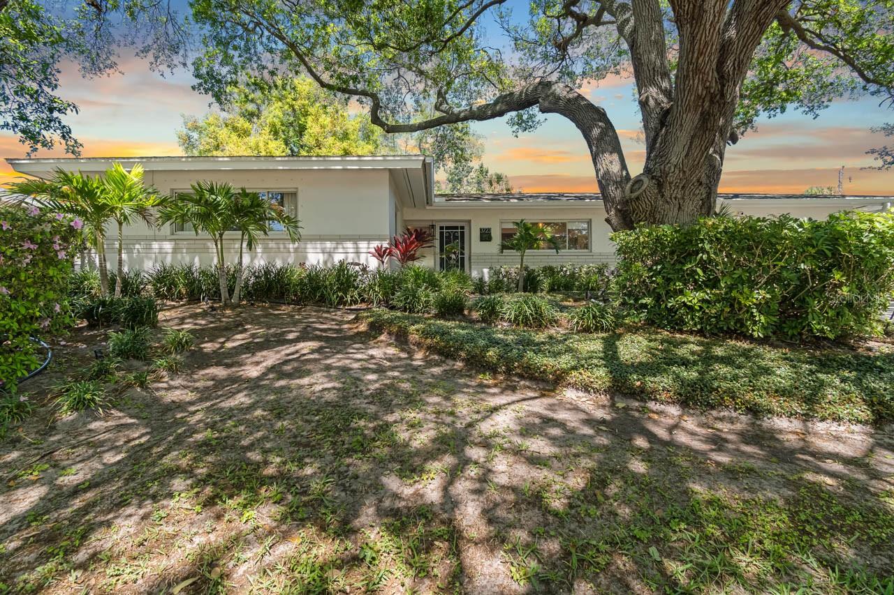 HARBOR HILLS - Residential