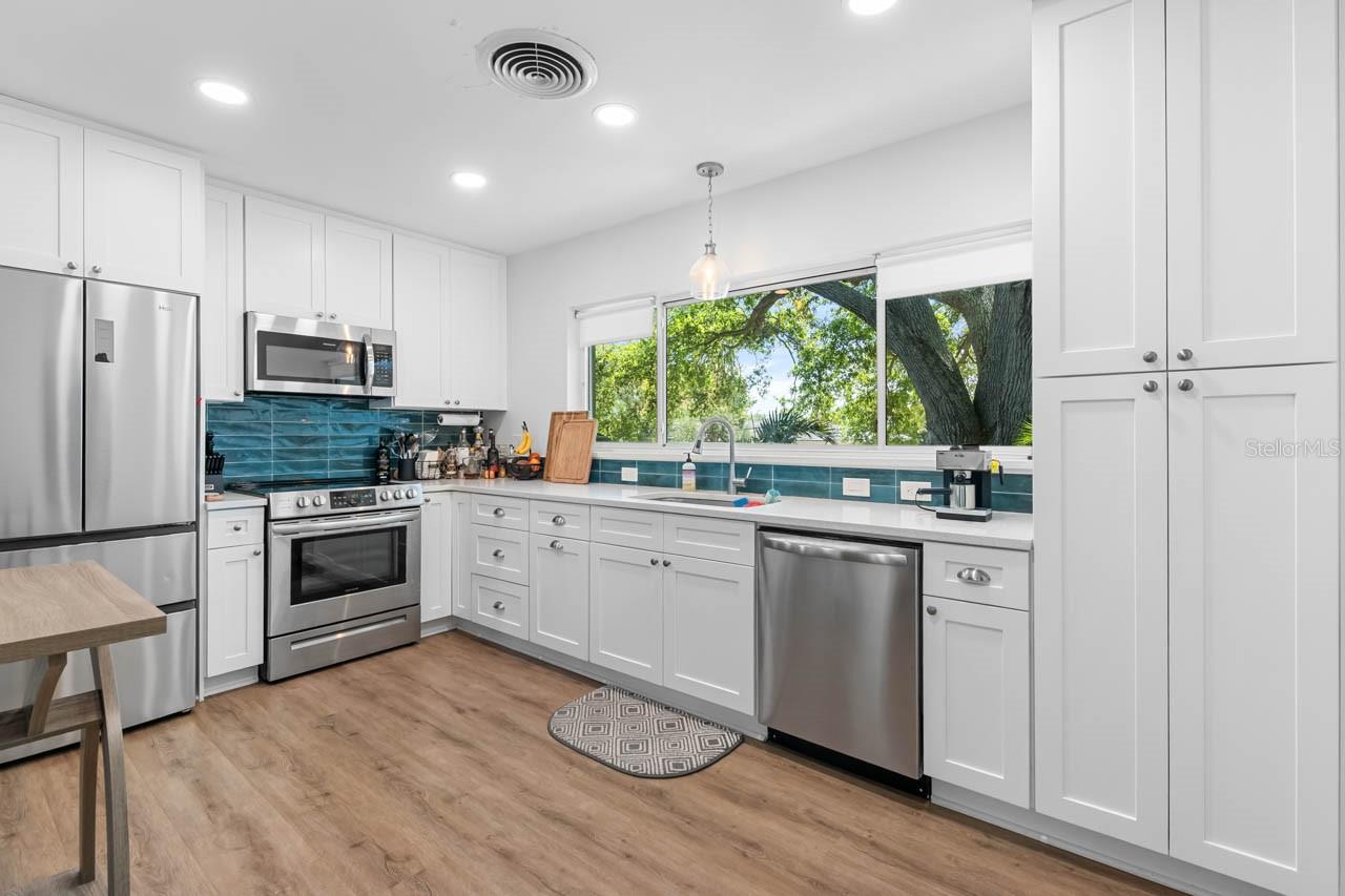 HARBOR HILLS - Residential