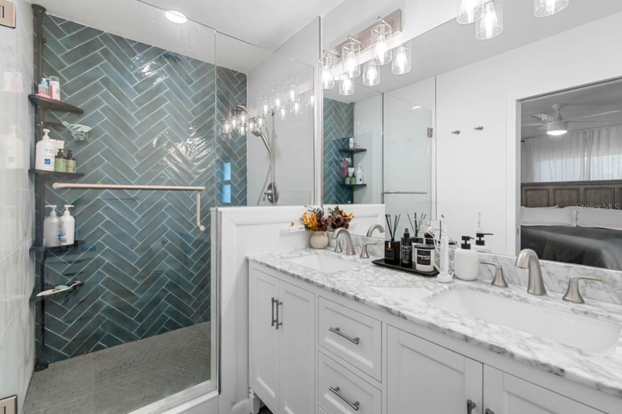 HARBOR HILLS - Residential