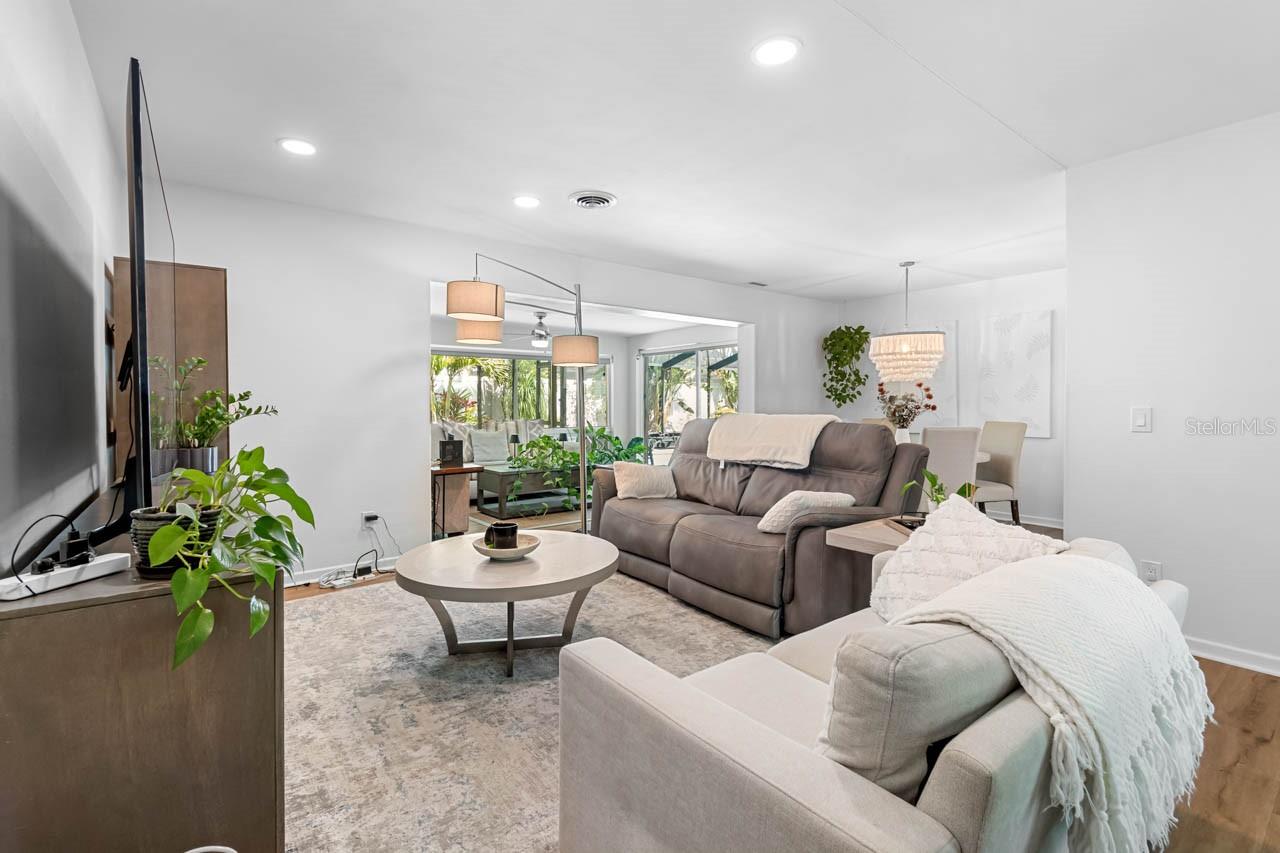 HARBOR HILLS - Residential