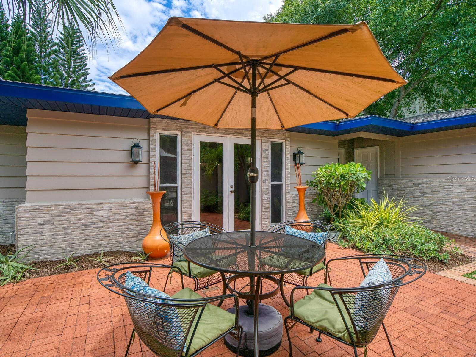 1127 S OSPREY AVENUE