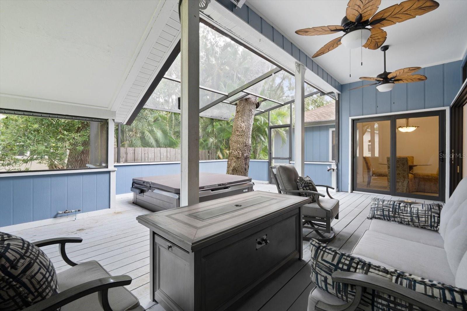 COLONIAL OAKS - Residential